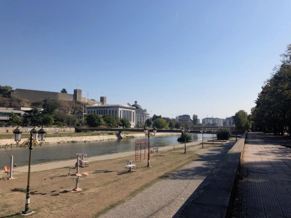 City Centre River View Apartment Skopje Ngoại thất bức ảnh